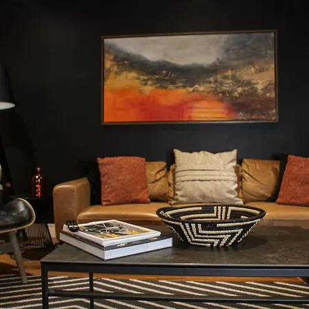 Striking Apartment In The Heart Of Chelsea